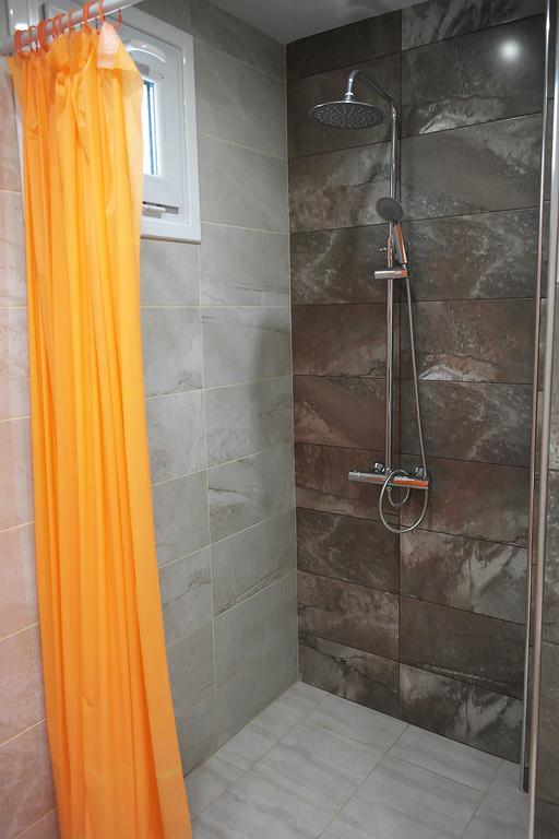 Water House Apartment Shumen Exterior photo