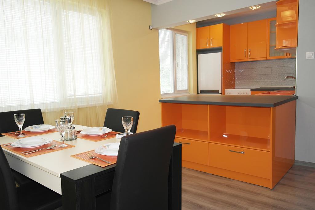 Water House Apartment Shumen Exterior photo